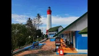 Маяк на острове Breueh, Aceh. Lighthouse on the island Breueh. Indonesia, Sumatra