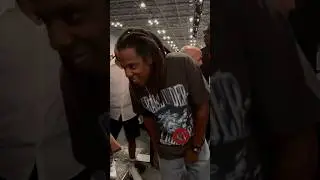 Jay-Z Interviews with Kid Journalist at Fanatics Fest NYC. #jayz #fanatics #beyonce