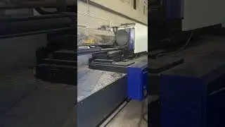 Haitian 800-ton injection molding machine, synchronous servo motor drive, WhstaApp +8613688987596