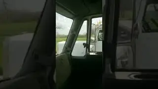 Semi VS Bobtail