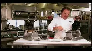 Waring Waffle Maker Demo from Nisbets (DM874-A)