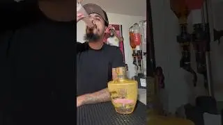 Reviewing AU Vodka Strawberry Milkshake #fyp #foryoupage #review #drink #alcoholicdrink