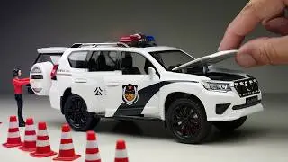 Unboxing of Toyota Land Cruiser Prado Police Diecast Car 🚨