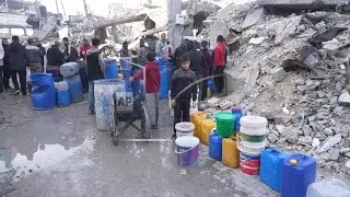 Palestinians who returned to northern Gaza struggle to find drinking water