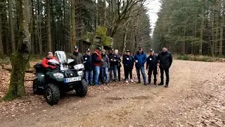 Marinekameradschaft Bitburg bei einer Wanderung auf dem Ferschweiler Plateau
