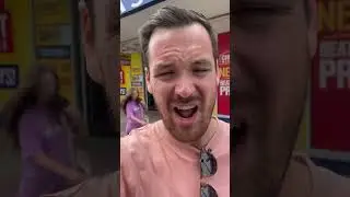 There are no drugstores in Australia #drugstore #chemist #pharmacy #chemistwarehouse