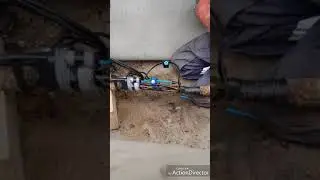Branchement &eacute;lectrique sous tension