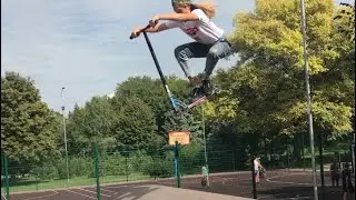 Scoot v/s Bike Game of bike Вероника против Богдана