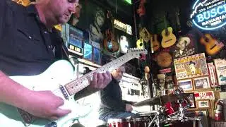 Matthew Lee plays &ldquo;Oh Lonesome Me&rdquo;