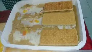 Как приготовить восхитительный десерт: коктейль из креветок с фруктами.