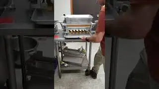 kook-e-king making dog treats