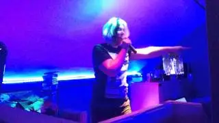 Lady GaGa (Luke Trinder) - Born This Way (Radio 1 Weekend)