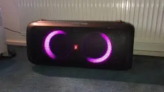 JBL Partybox 300 - Explosive Bass Test!