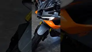 Voge 500RR Inline-Four Engine Sound | Cinematic Showroom Vibes