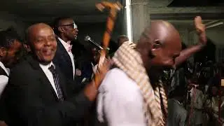 Tiyar-el -Hayat de Ntsoralé. Toirab à Pidjani Domba.chanteur : Jean Chazero. titre : Moinahangu