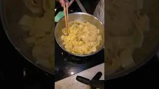Parmesan Tekeri Yok Ama Tadı Aynı! 🍝 Bu Makarna Şovluk! 💯 #tarif #yemektarifleri #makarna #shorts