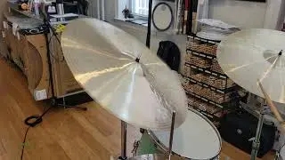 (SOLD) Cymbals - Mongiello Cymbals 18