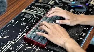 KBDfans Tofu65 / Just68 Bluetooth / Carbon Plate / Gateron Black / EPBT ABS Dolch - Typing Sounds