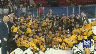 NCAA: AIC Yellow Jackets vs Michigan Wolverines in men's hockey Friday