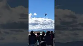OH MY GOD, what a big jump by Edgar Ulrich !! #kite