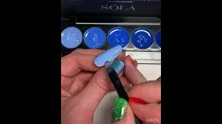 Твердый гель лак в работе Sola Blue