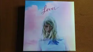Unboxing Taylor Swift - Lover CD Box Set