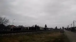 Lokomot&iacute;va rady 750 na čele vlaku R 952 Rozsutec neďaleko stanice Martin