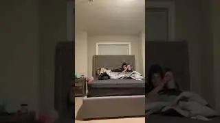 Falei pra minha namorada que ia dormir na sala 🤣