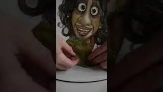 Торт с персонажем Бруно 💚