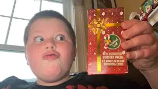 @UnlistedLeaf CHRISTMAS BOX OPENING!!!