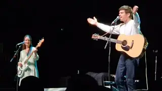 Tom Speight and Lydia Clowes - Buzzing - Live @ O2 Academy Glasgow - 3 October 2025 - 4K