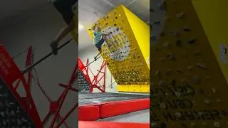 Moonboard 2019 Benchmark: 6C / V5 Styx. First time sending this grade on MB. #climbing #bouldering