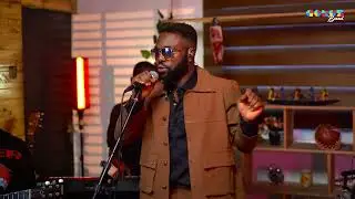 Khelli Performs Holy Water on the Live Acoustic Radio Show