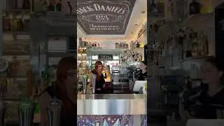 Deve cercarmi lui💅#bar #barista