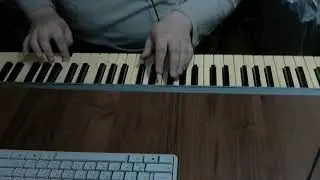Прогресс, одна неделя игры на пианино. Progress, one week of piano playing.