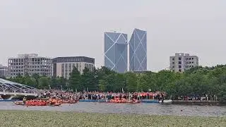 People mountain people sea😀@端午节赛龙舟