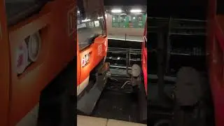 S-Bahn Kopplung in Hamburg-Ohlsdorf - &Uuml;brigens: In Hamburg-Ohlsdorf ist der gr&ouml;&szlig;te Friedhof der Welt