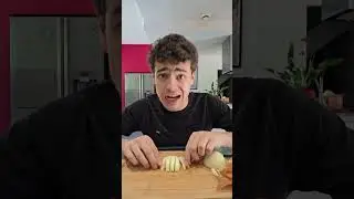 Comment couper un oignon sans pleurer 😮