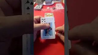 Questa persona deve nascondere un segreto...