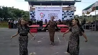 PMMS ( Persatuan Mahasiswa Manggarai Samarinda ) tampilkan tarian manggarai di stadion madya sempaj