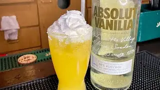 The DOLE WHIP!! 🍍🍦With Absolut Vanilla!