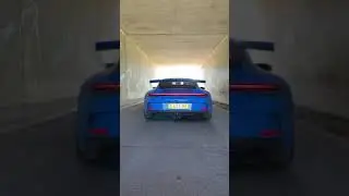 supercar v/s Tunnel 😍