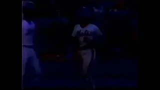 ATL@NYM: Jos&eacute; Oquendo scores the go ahead run on a wild pitch (1984)