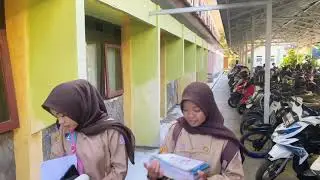 Asking offering help (tugas dialog bahasa inggris)XII IPA 6 KELOMPOK 5