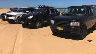 Range Rover V Porsche Cayenne  Battle of the Soft Roaders ep1