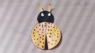 How to make a very easy paper lady bug