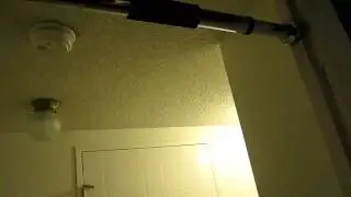 Pull Up/Chin Up Bar No Screws Needed (with demonstration)