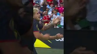 Diego Luna COLD celly на Золотом Кубке