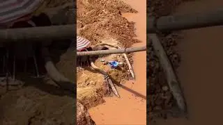Gold mining slurry pump with diesel engine are in the working time