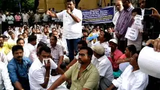Telangana cable operators dharna at hathway office(1)